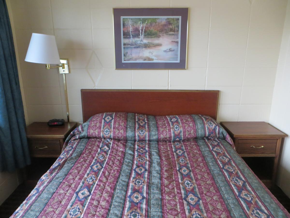 Deluxe Inn/Extended Stay - Council Bluffs Carter Lake Zewnętrze zdjęcie